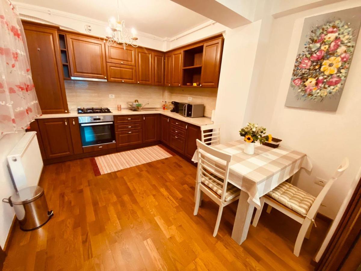 John'S Apartment Alba Iulia Exterior photo